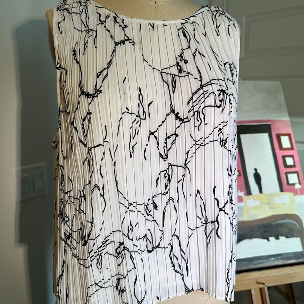 NWT ~ Banana Republic Plisse Pleated Sleeveless Cropped Top - XL